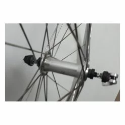 Roue Avant Velo 700 Mach 1 CFX à Pneu -BMX Soldes Boutique roue avant velo 700 mach 1 cfx a pneu 2
